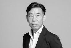 代表取締役
⽵邉浩⼀
Koichi Takebe
